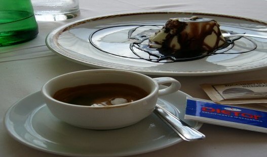 �J�t�F�A���ocaffe-alba�̃t�H�J�b�`��